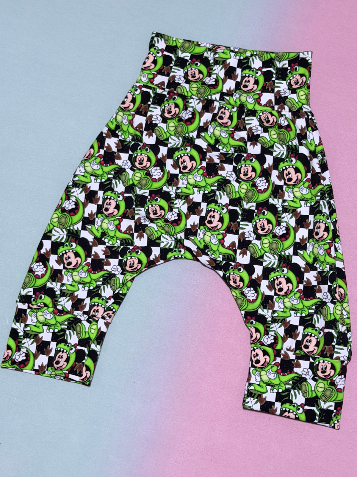 Children’s harem pants (relaxed crotch)