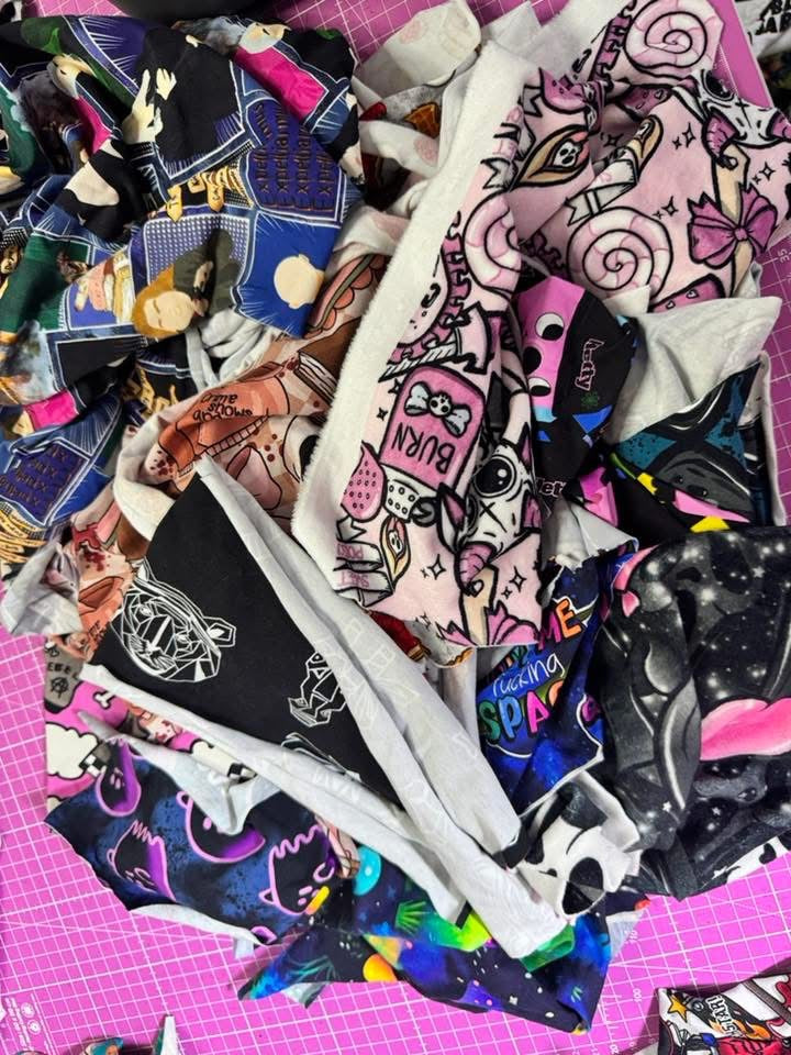 Scrap bundle - kindle cover/3XL, 2-3y